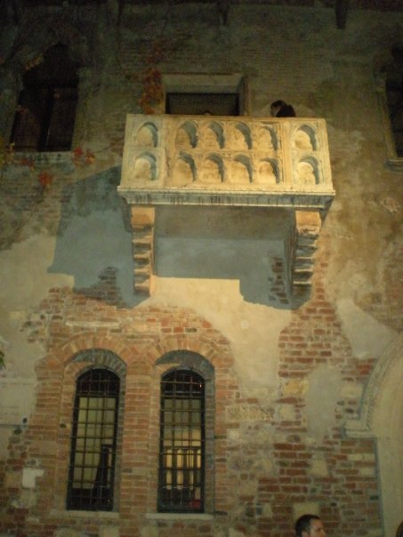 Mostra al Balcone di Giulietta